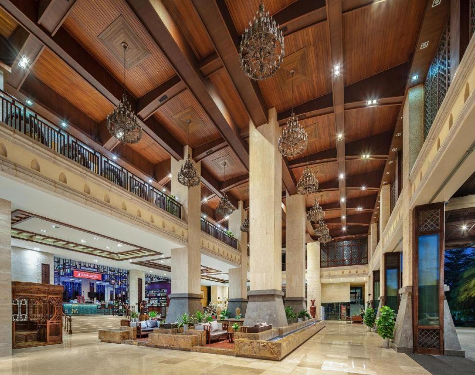 Grand Metro Park Bay Hotel Sanya Exterior foto