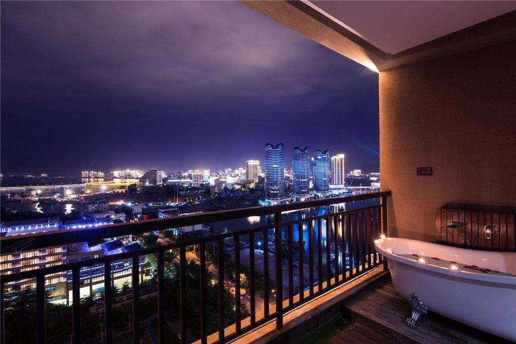 Grand Metro Park Bay Hotel Sanya Exterior foto